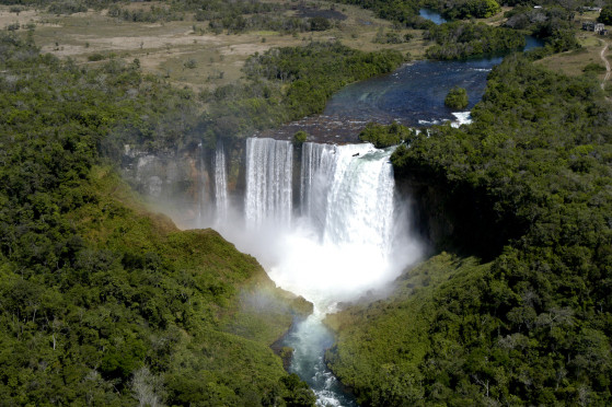 Salto_Utiariti,_Chapada_dos_Parecis,_Campo_Novo_dos_Parecis,_MT.jpg