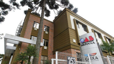 CNJ atende pleito da OAB Paraná e suspende extinção das Varas Empresariais Regionais