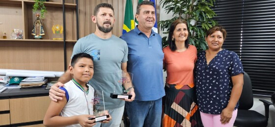 TROFÉU EDUCAÇÃO X.jpeg