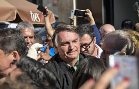 Bolsonaro livre.jpg