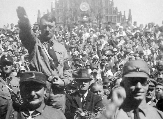 hitler-960x700_ec93cdd33f9290e123236334990e0260829855eb.jpg