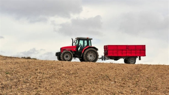 Máquinas agrícolas.jpg