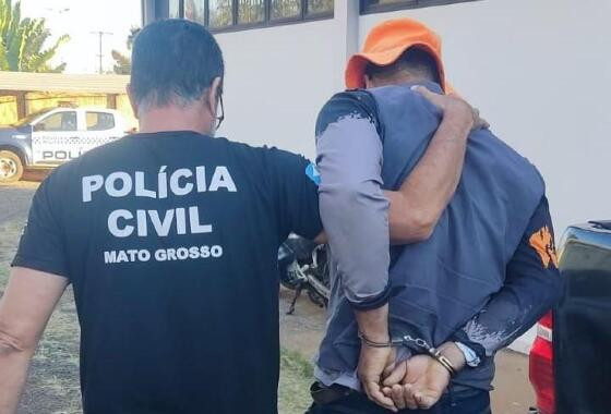 MATOU COLEGA.jpg