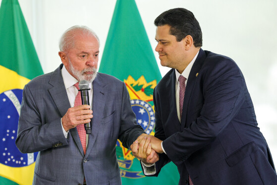 Alcolumbre_Lula.jpg