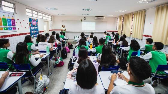 Escola Pública.jpg