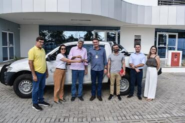 Sema reforça ações no interior com doação de veículos aos municípios