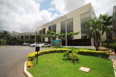 TJMT mantém fornecimento de remédios para paciente com paralisia cerebral grave