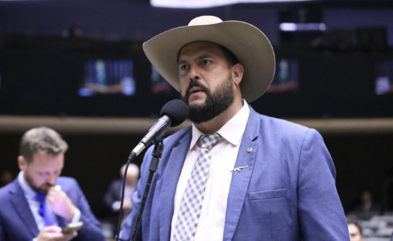 Zé Trovão.jpg