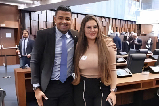Mulher de chefe do CV.jpg