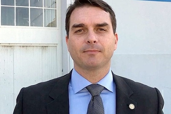 flavio-bolsonaro-senador.jpg