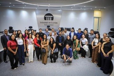 TCE-MT recebe estudantes de Direito em projeto de aproximação com a sociedade