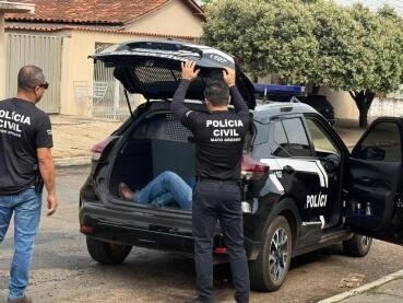 Justiça mantém prisão de professor acusado de abusar de crianças e aliciar alunas