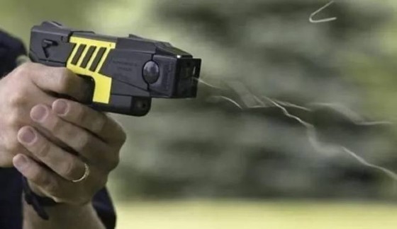 ARMA DE CHOQUE.jpg