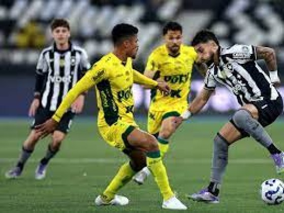 Botafogo abre 3 a 0, mas faz novo vexame no Nilton Santos e cede empate ao Mirassol