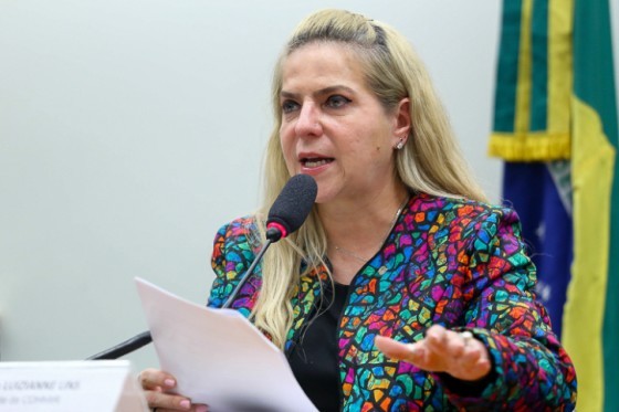 luizianne-lins-viniciusloures-cacc82maradosdeputados-11-585x390.jpg