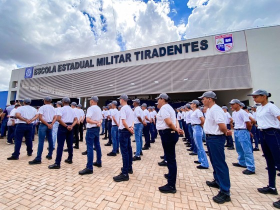 Escola-Tiradentes-em-Primavera-do-Leste.jpeg