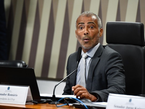 romario-conduz-reuniao-da-comissao-de-esporte-do-senado-1730317415925_v2_4x3.jpg