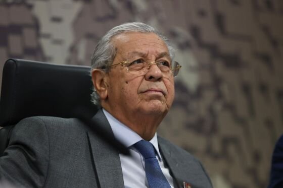 O senador Jayme Campos (União Brasil)