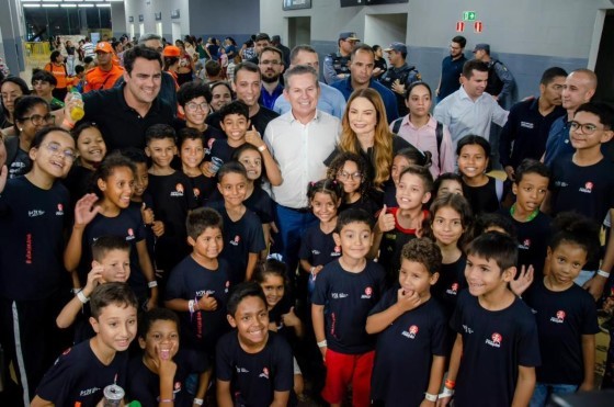 Mendes Mendes Mendes.jpg