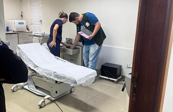 CLINICA ILEGAL.jpg