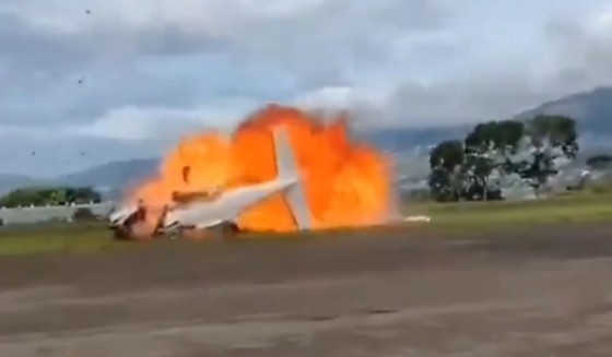 Avião cai na Venezuela.jpg