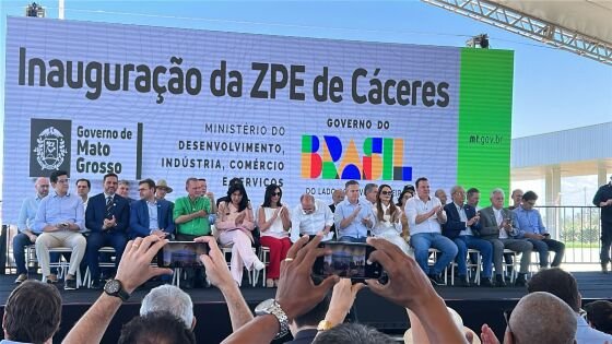 cf2aa7d8f77cea6491f7c4f1f3238d25.jpg