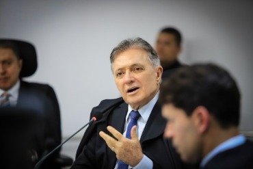 TCE-MT cobra plano para substituir temporários por concursados na Saúde