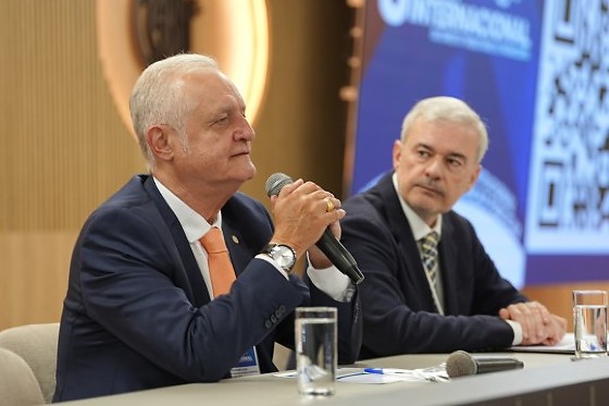 ESCOLA DE CONTAS.jpg