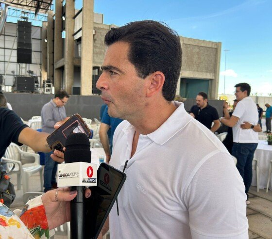 O secretário-chefe da Casa Civil, Fabio Garcia (União Brasil), no Autódromo Internacional de Mato Grosso