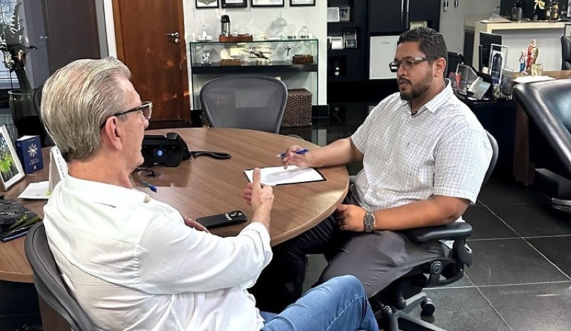 Diogo Pécora recebe apoio de Dresch na disputa pela presidência da FMF