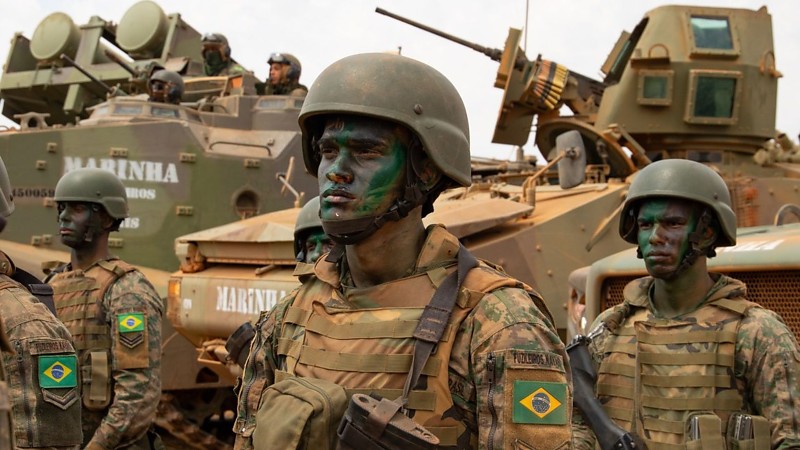 Os movimentos militares do Brasil em meio à tensão no Caribe