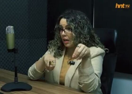 A perita criminal Gigi Barreto no podcast HNT TV Entrevista.