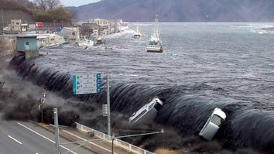 Tsunami 8.jpg