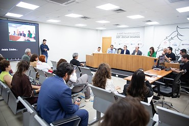 Audiência expõe impasse sobre corte de recursos na Saúde e críticas à cultura da suplementação