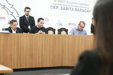 CCJR derruba dois vetos do Executivo e avança na análise de projetos