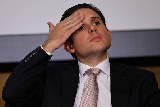 Rodrigo Motta- preocupado.jpg