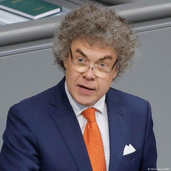 Deputado alemão.jpg