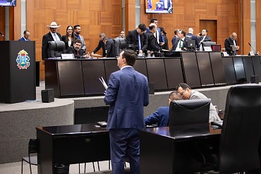 Deputados decidem adiar votação do projeto da LOA 2026 para a próxima segunda-feira (22)