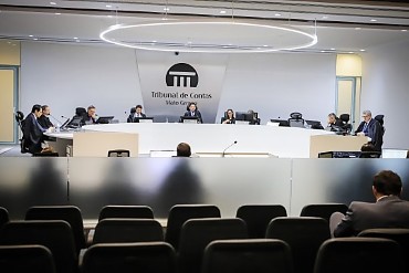 TCE-MT define lista tríplice para vaga de conselheiro aberta com aposentadoria de Valter Albano