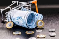 Persistência inflacionária e juros elevados