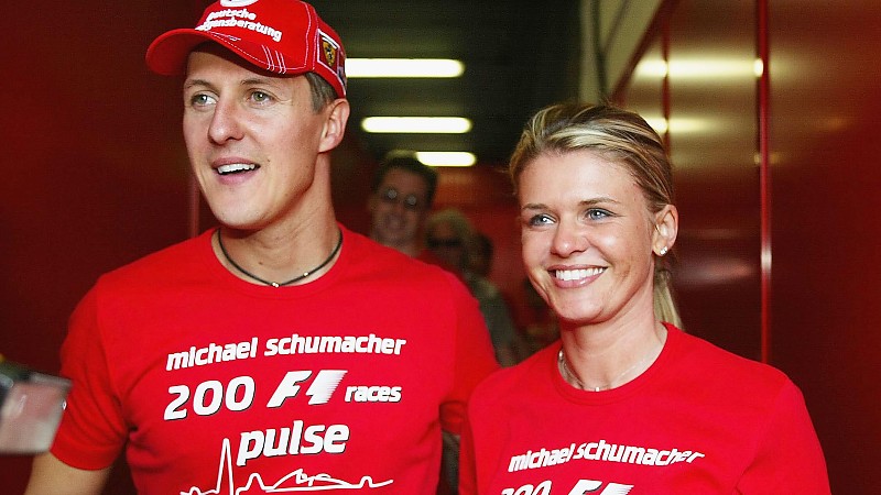 Esposa de Michael Schumacher sobre o piloto: “Ele está aqui”