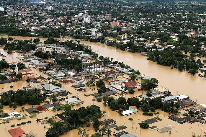 Rio Acre atinge 15,04 metros e amplia impacto da cheia em Rio Branco