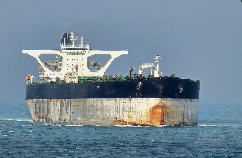 EUA apreendem petroleiro da Venezuela que adotou bandeira russa