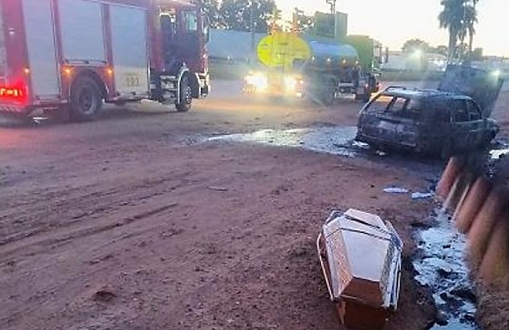 CARRO FUNERÁRIO.jpg