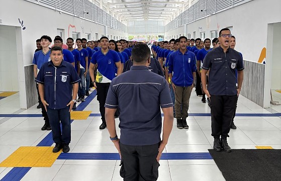 ESCOLA CIVICO MILITAR.jpg