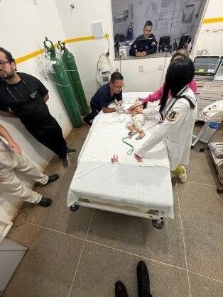 PMs reanimam criança de 1 ano após engasgamento e evitam tragédia em MT