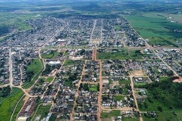 Liminar impede promoção pessoal de prefeito em canais oficiais