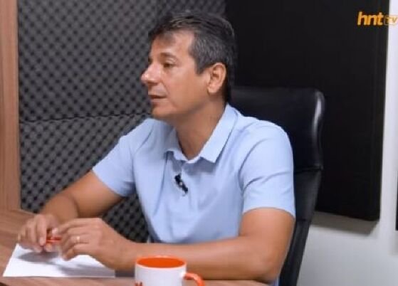 O membro da diretoria da Associação Espírita Wantuil de Freitas de Cuiabá, Alex Sales, no podcast HNT TV Entrevista.