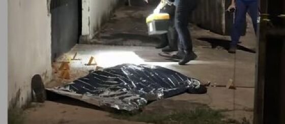 Crime ocorreu no início da noite; Polícia Civil investiga motivação e autoria.