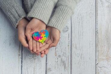 Plano de saúde deve garantir tratamento completo a criança com autismo